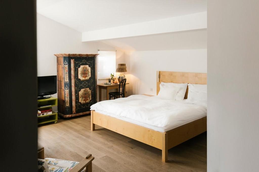Deluxe Doppel-/Zweibettzimmer mit Seeblick